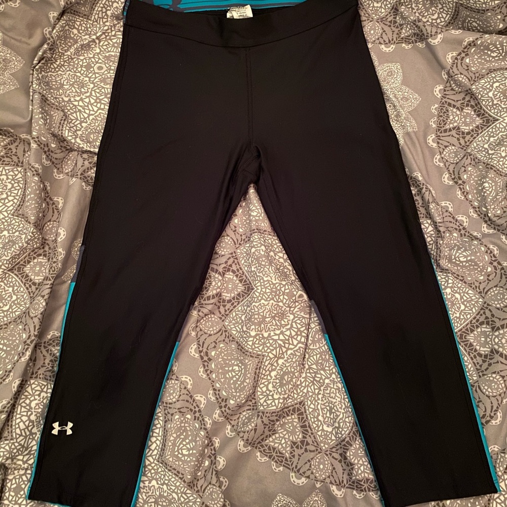 Under Armour dri-fit cropped leggings